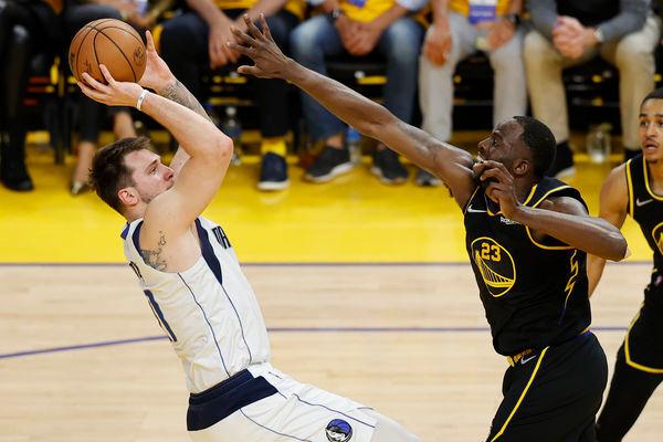 格林,东契奇,国王! 格林,东契奇,国王!